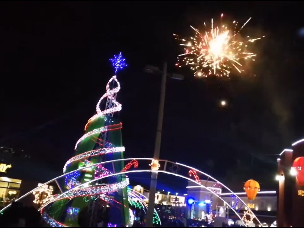 Paseo Las Américas da la bienvenida a la Navidad con el esperado Paseo Deslumbrante 2024 