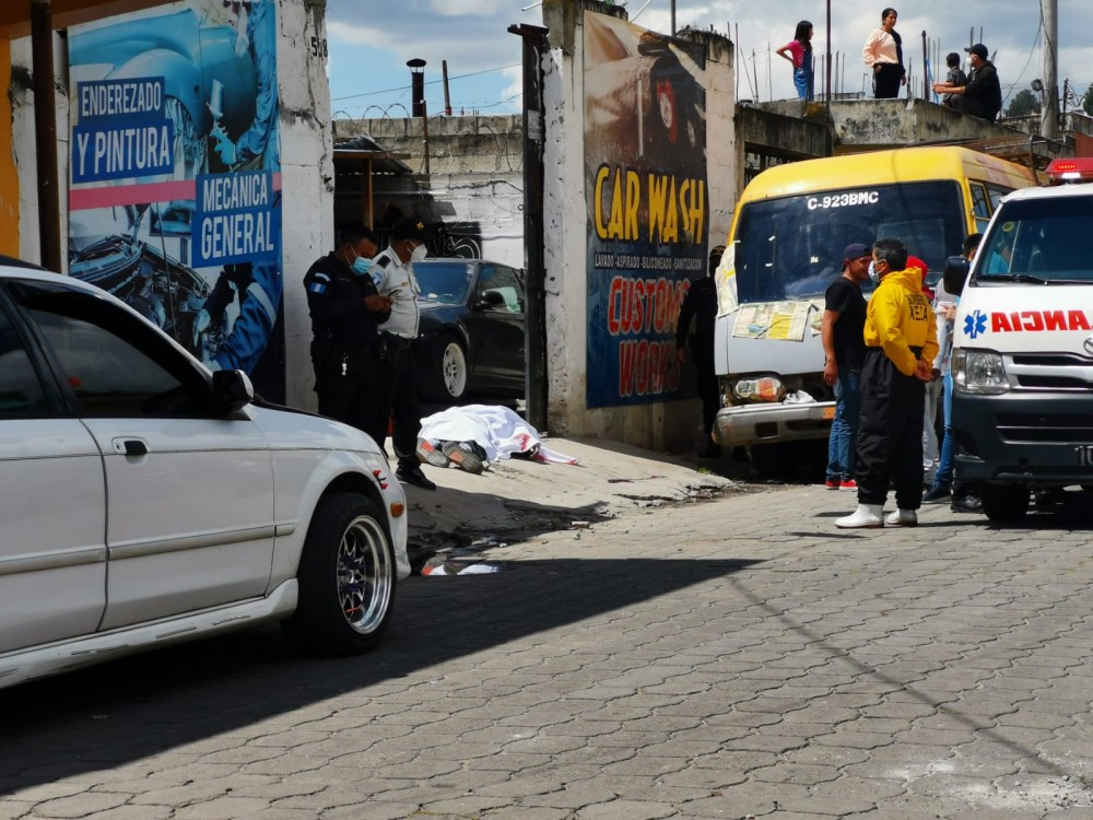 PRELIMINAR: Sicarios asesinan a cuatro personas en la zona 2 de Xela