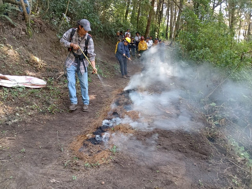 Preparan a integrantes de la unidad de Bomberos Forestales en San Marcos