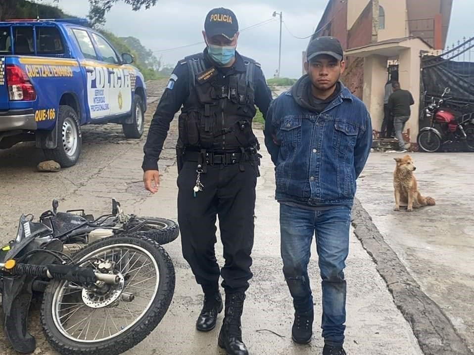 Presunto Asaltante Capturado En La Zona 1 De Quetzaltenango Tiene Antecedentes Por Robo 4925