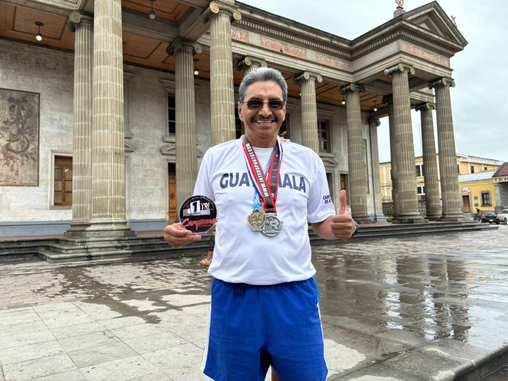 Quetzalteco Carlos Lemus, campeón nacional de triatlón categoría master