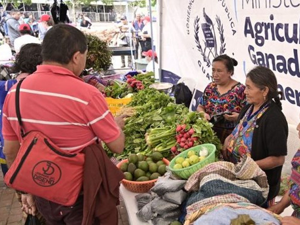 Quetzaltenango y otros 5 departamentos se beneficiarán con la Feria del Agricultor este viernes