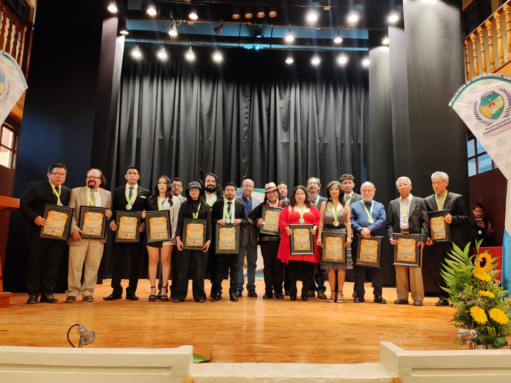 Reconocen trayectoria y legado de escritores en Huehuetenango 