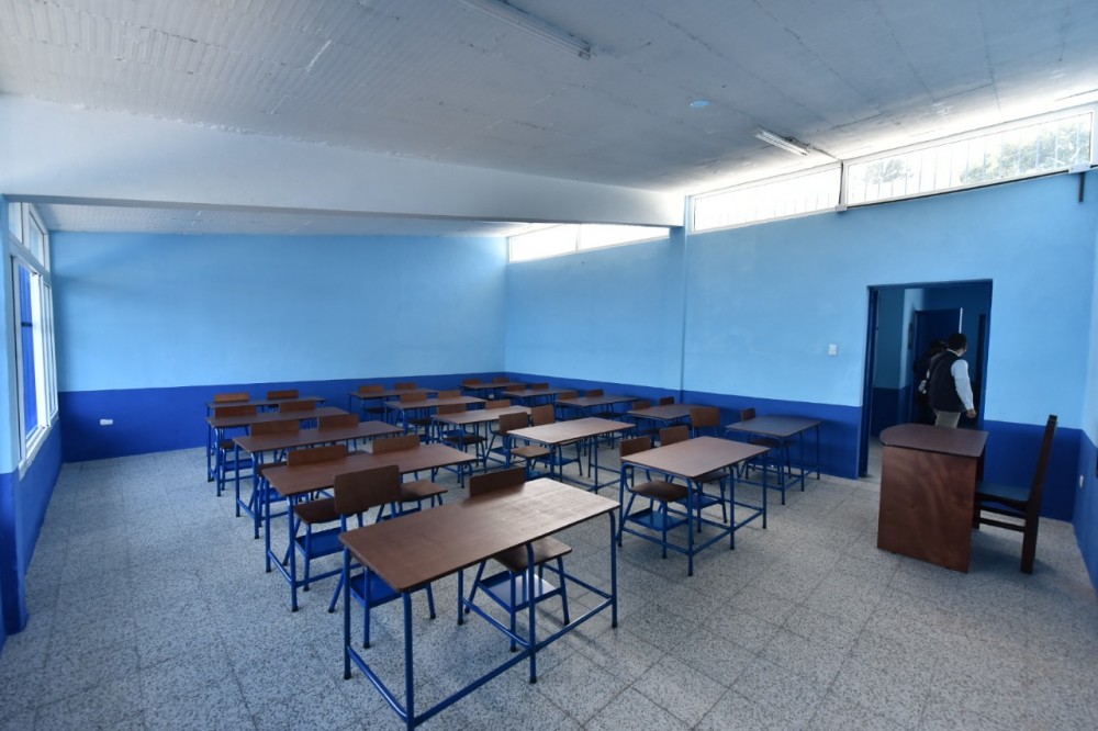 Remozan escuela para Varones 20 de octubre en Chicacao