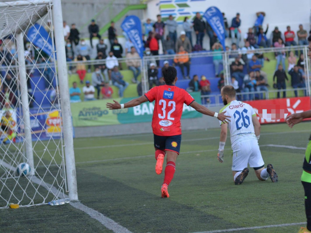 Órgano disciplinario de Liga da el triunfo 3-0 de Xelajú sobre Mixco 