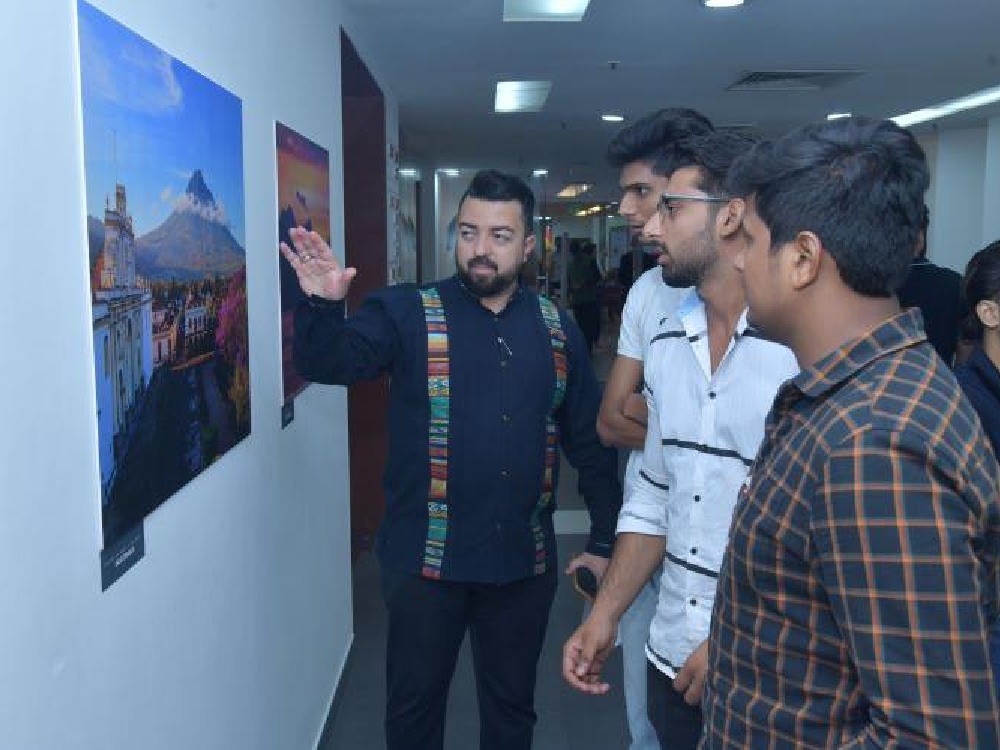 Se inaugura en India la muestra fotográfica: “Centroamérica, Tierra de Volcanes"