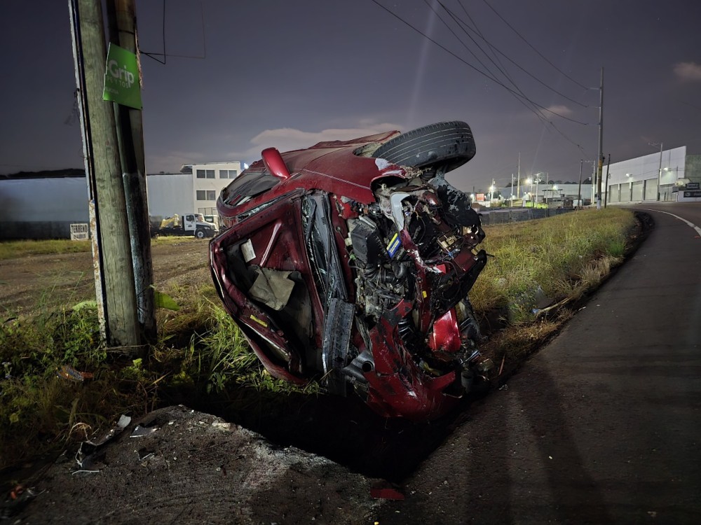 Sufren accidente de tránsito cuando se dirigían de Retalhuleu a la ciudad capital