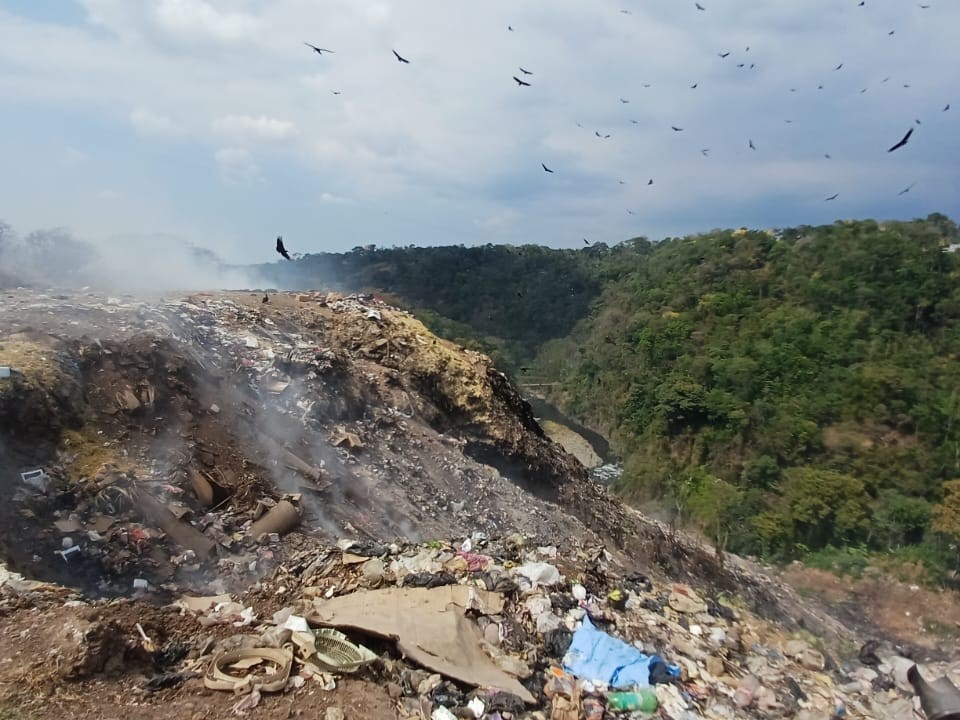 Trabajadores del basurero municipal indican que los incendios han sido provocados