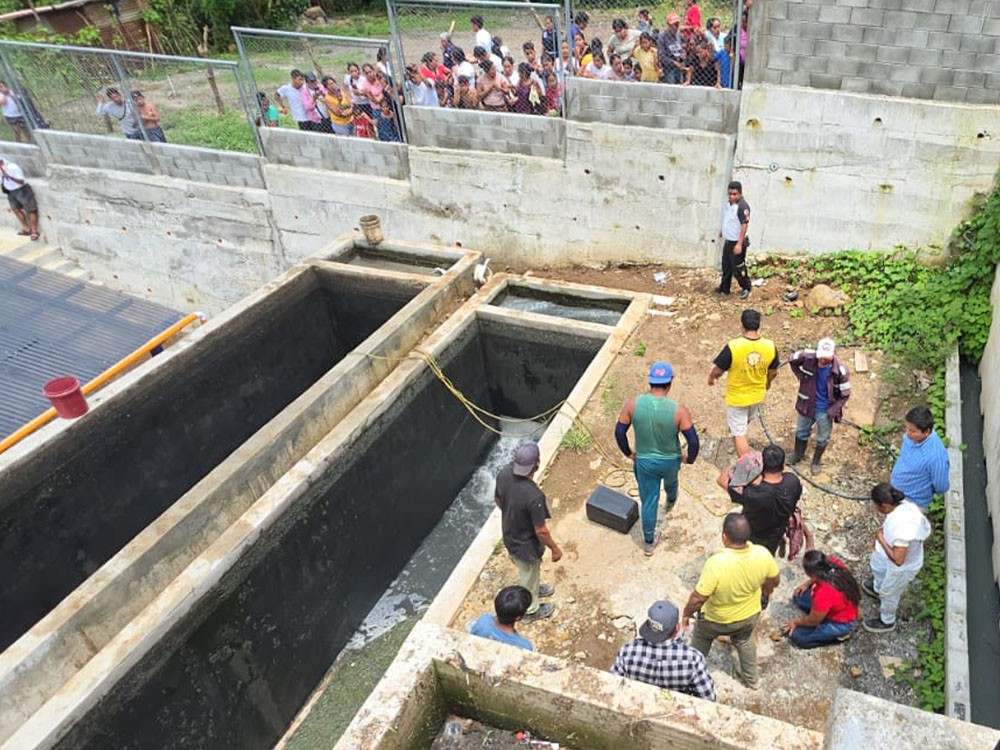 Tragedia en Suchitepéquez: Niño muere al caer en planta de tratamiento de aguas residuales