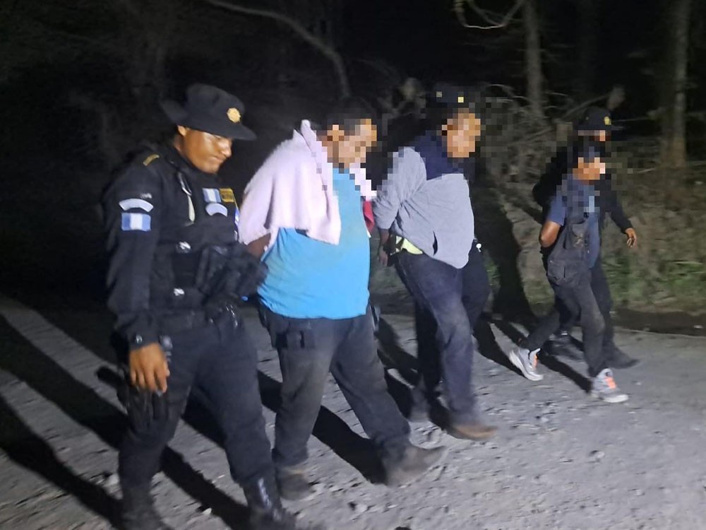 Tres capturados por transportar droga en Suchitepéquez 