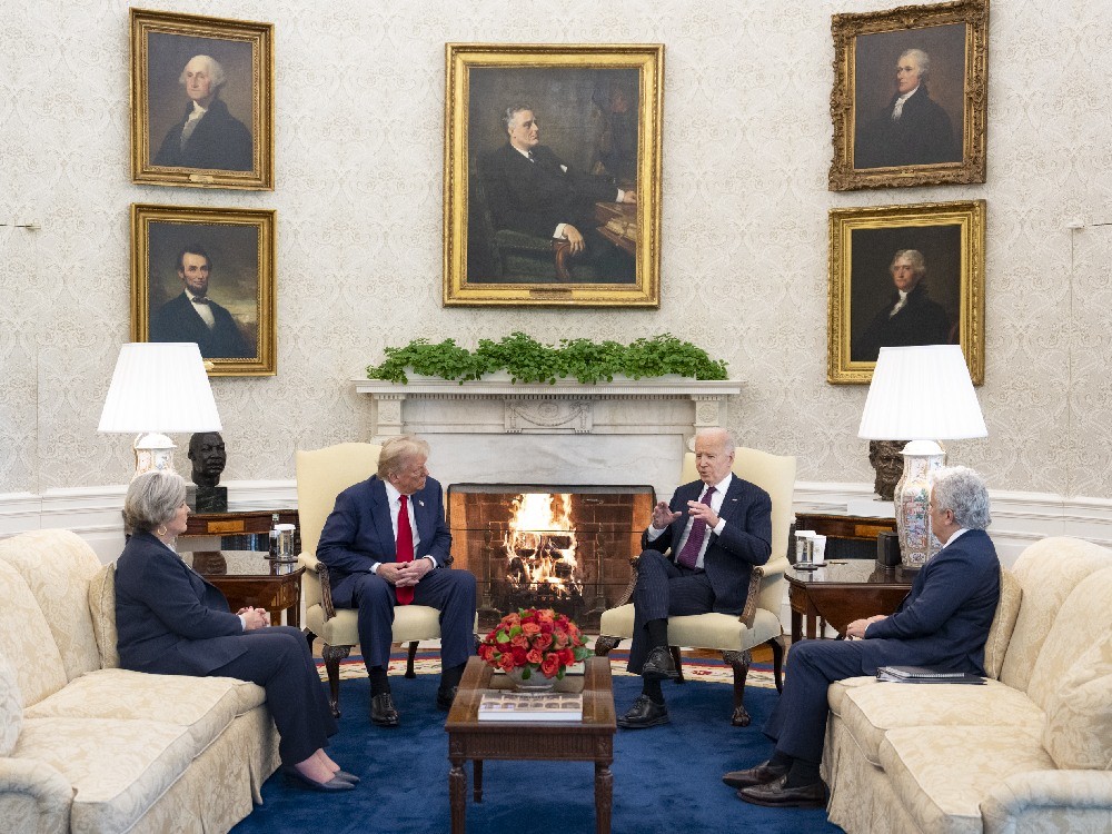 Trump y Biden se reúnen, en el inicio del proceso de transición