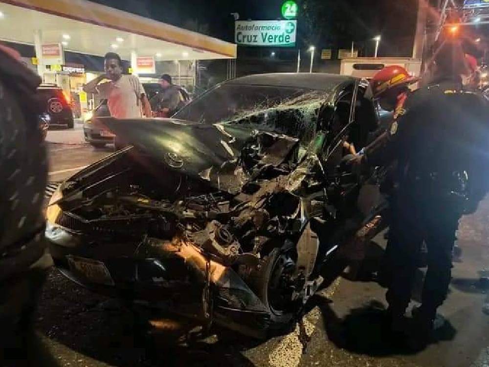 VIDEO | Se accidenta al sufrir fallas mecánicas 