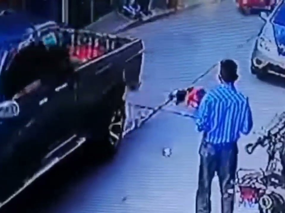 VIDEO: niño fue atropellado mientras jugaba en una calle de Colotenango, Huehuetenango
