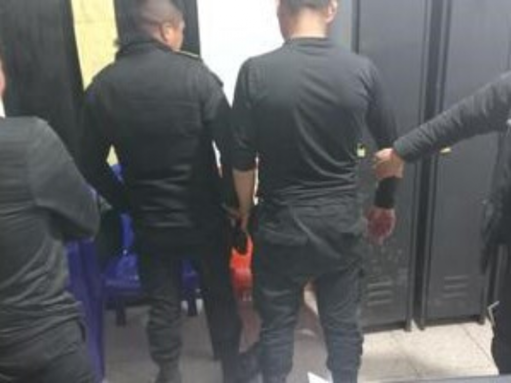 VIDEO: Vecinos evidencian a policías que disparaban al aire y la PNC investiga el caso