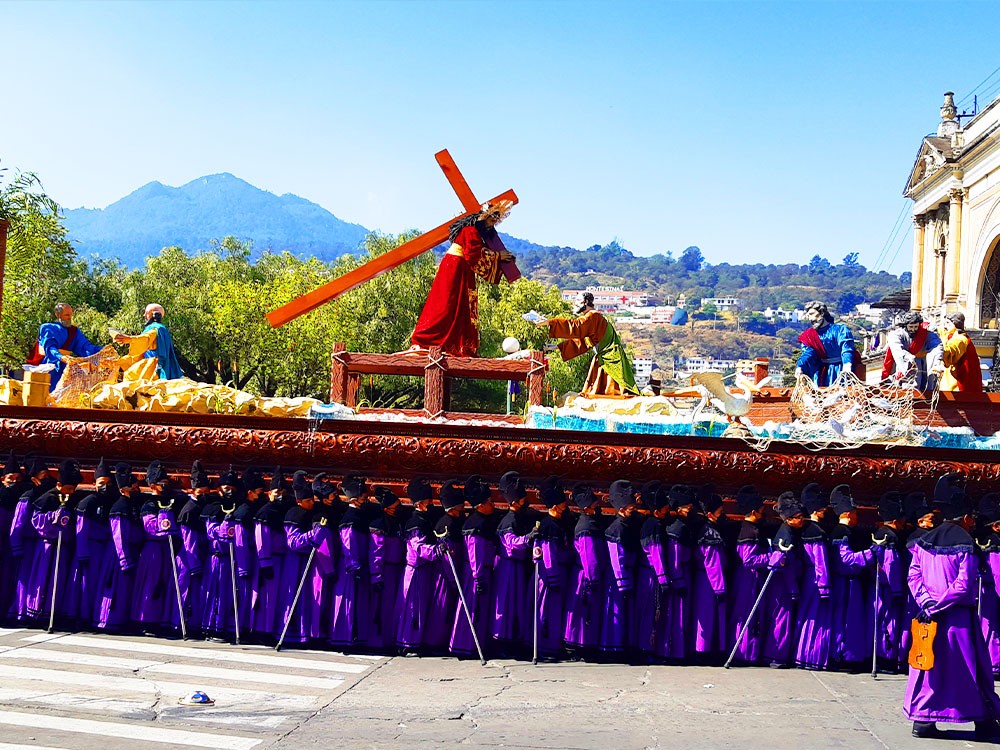 Viernes Santo en Xela: Pasión, devoción y tradición marcan este día en Quetzaltenango 