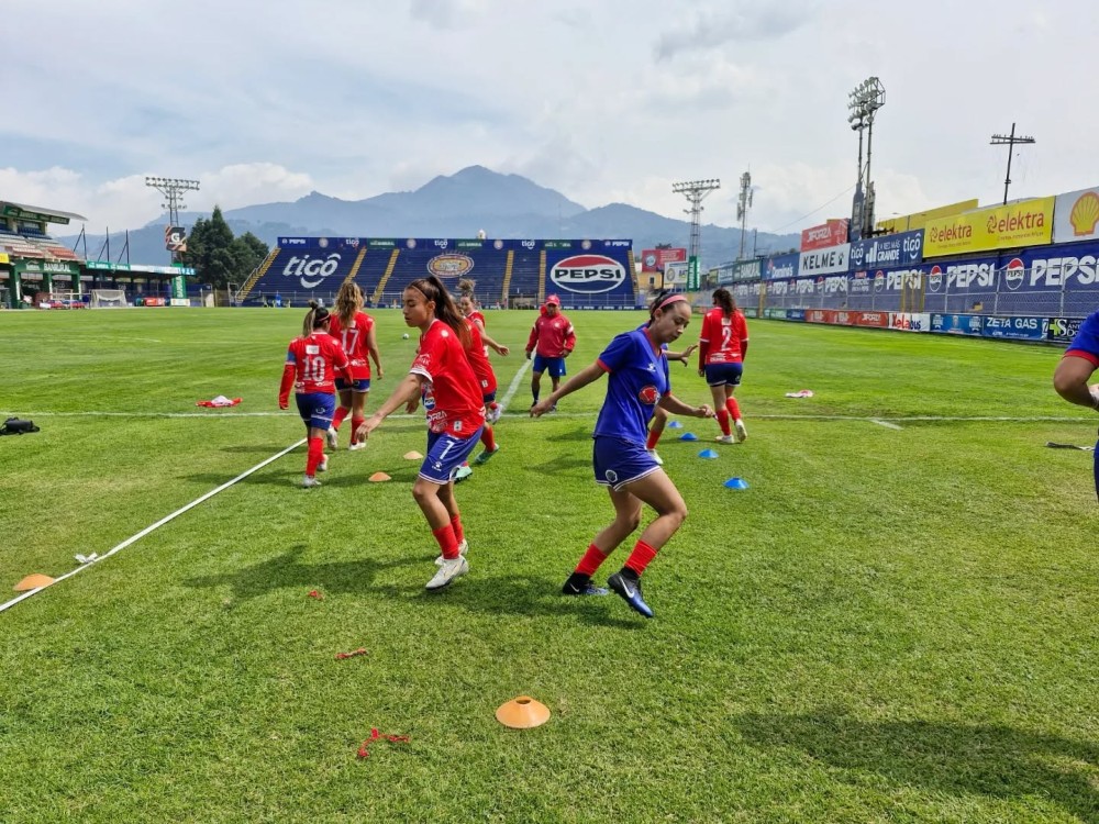 Xelajú Femenino no podrá usar el estadio Mario Camposeco en el partido decisivo de las semifinales