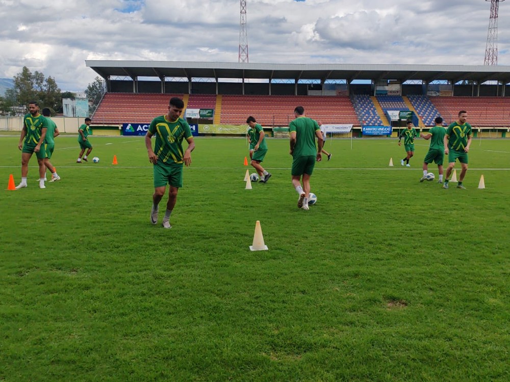 Xinabajul-Huehue retoma prácticas deportivas tras dolorosa derrota